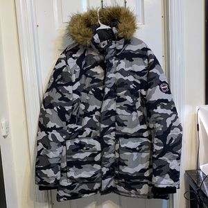 Tommy Hilfiger Arctic Cloth Quilted Jacket Mens Gray Camo Faux Fur Hooded XL